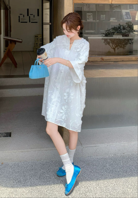 화이트 입체 플라워 스커트