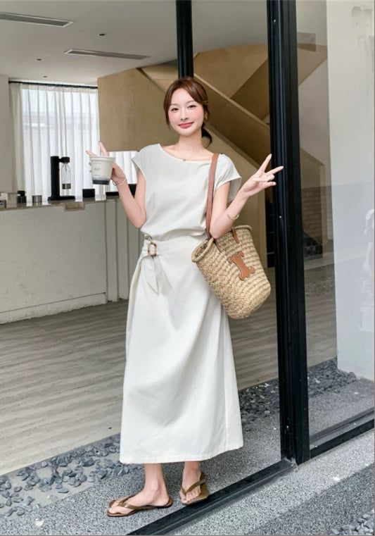 화이트 허리 조절 스커트