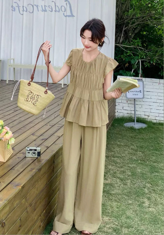 카키색 러플 소매 세트업