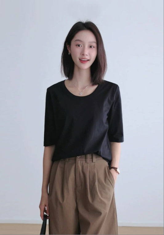 라운드넥 반팔 티셔츠