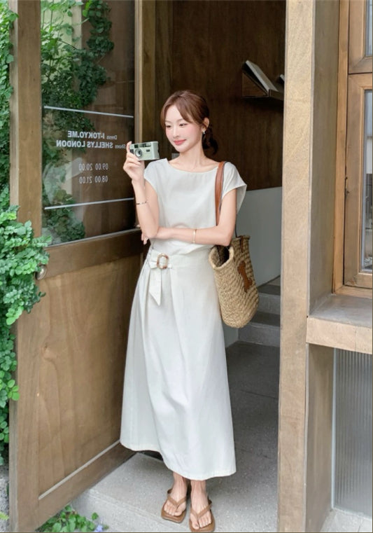 화이트 허리 조절 스커트