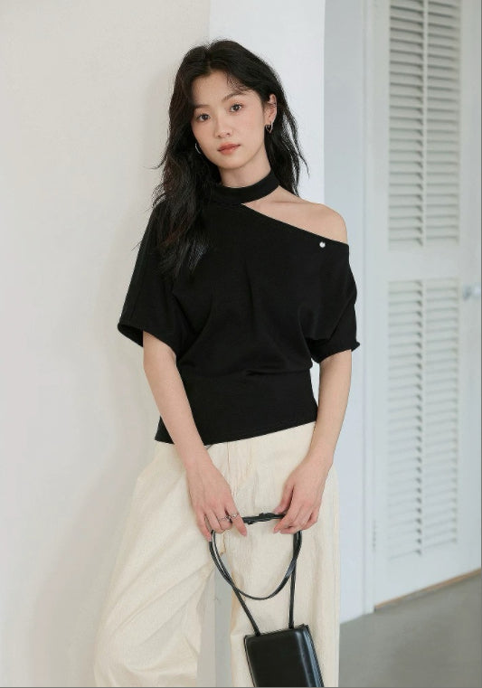 홀터넥 오프숄더 티셔츠