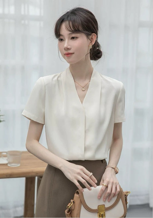V넥 셔츠