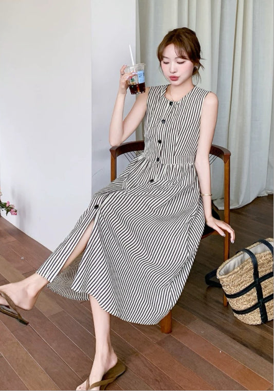 민소매 스트라이프 스커트