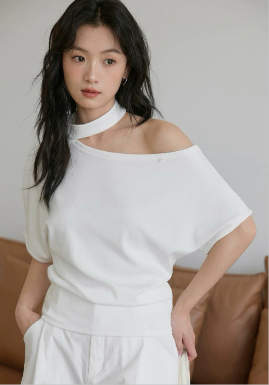 홀터넥 오프숄더 티셔츠