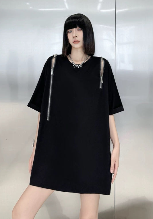 블랙 지퍼 오프숄더 티셔츠