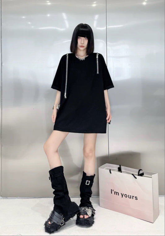 블랙 지퍼 오프숄더 티셔츠